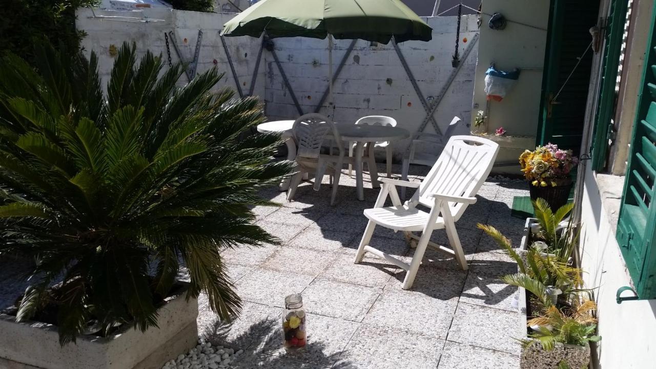 Ferienwohnung Chez L'Homme Tranquille Arena Metato Exterior foto